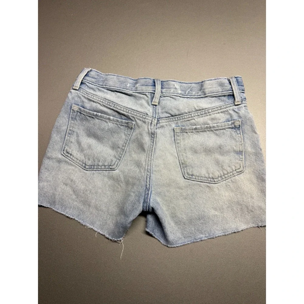 Old Navy Girls Light Wash Raw Hem Denim Shorts Flower Embroidery Size 12 Plus